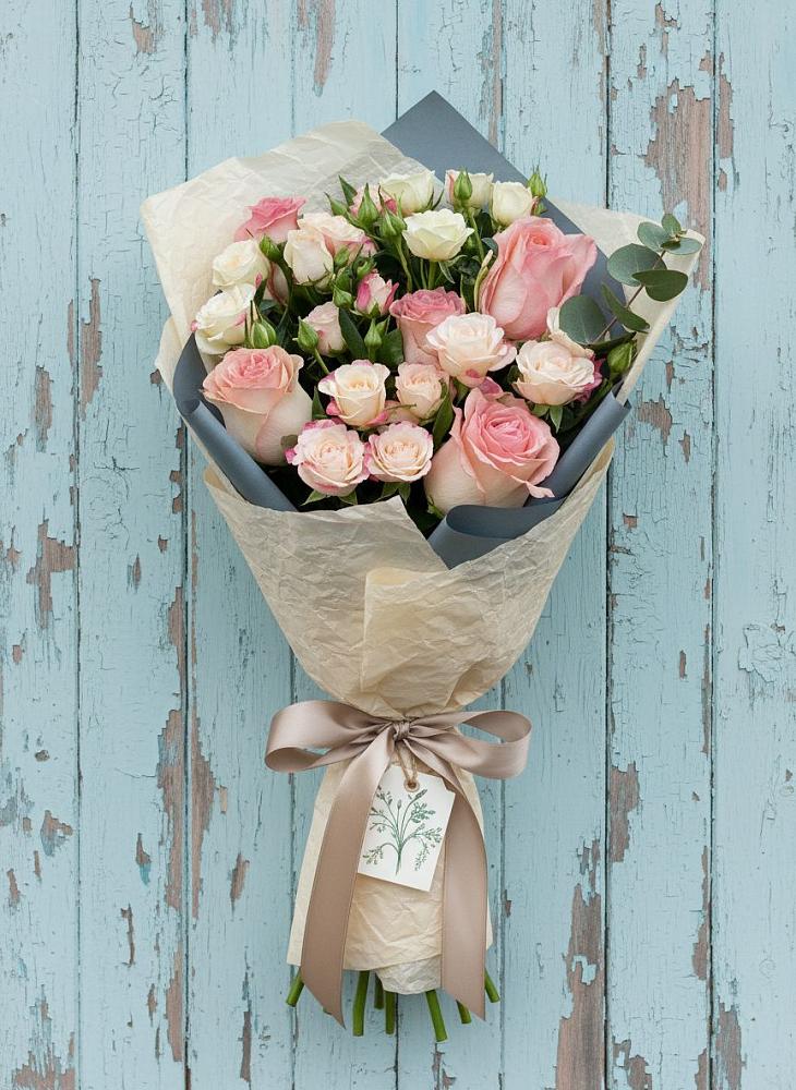 Букет цветов из: Розы в Михайловске Свердловской области