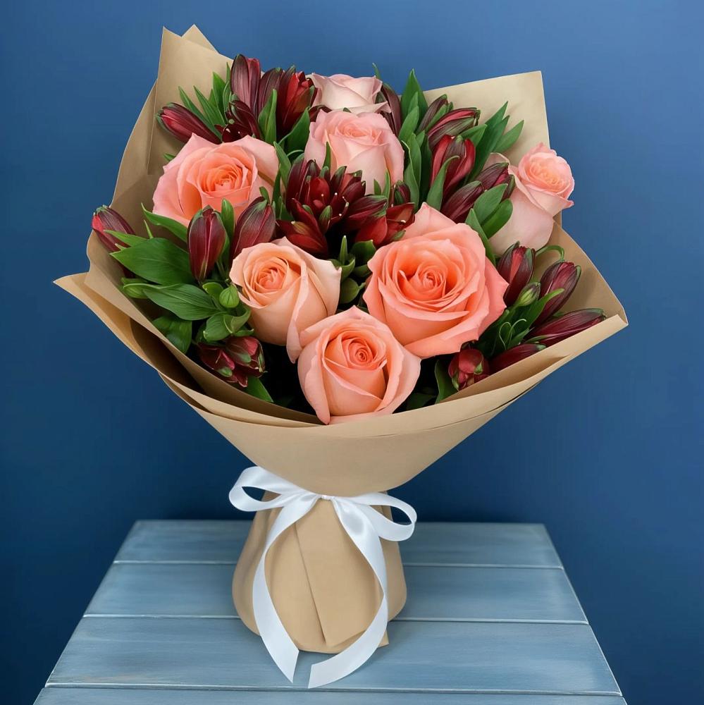 Букет цветов из: Розы и Альстромерии в Михайловске Свердловской области