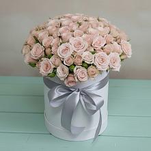 Цветочная композиция из Розы в шляпной коробке в Михайловске Свердловской области