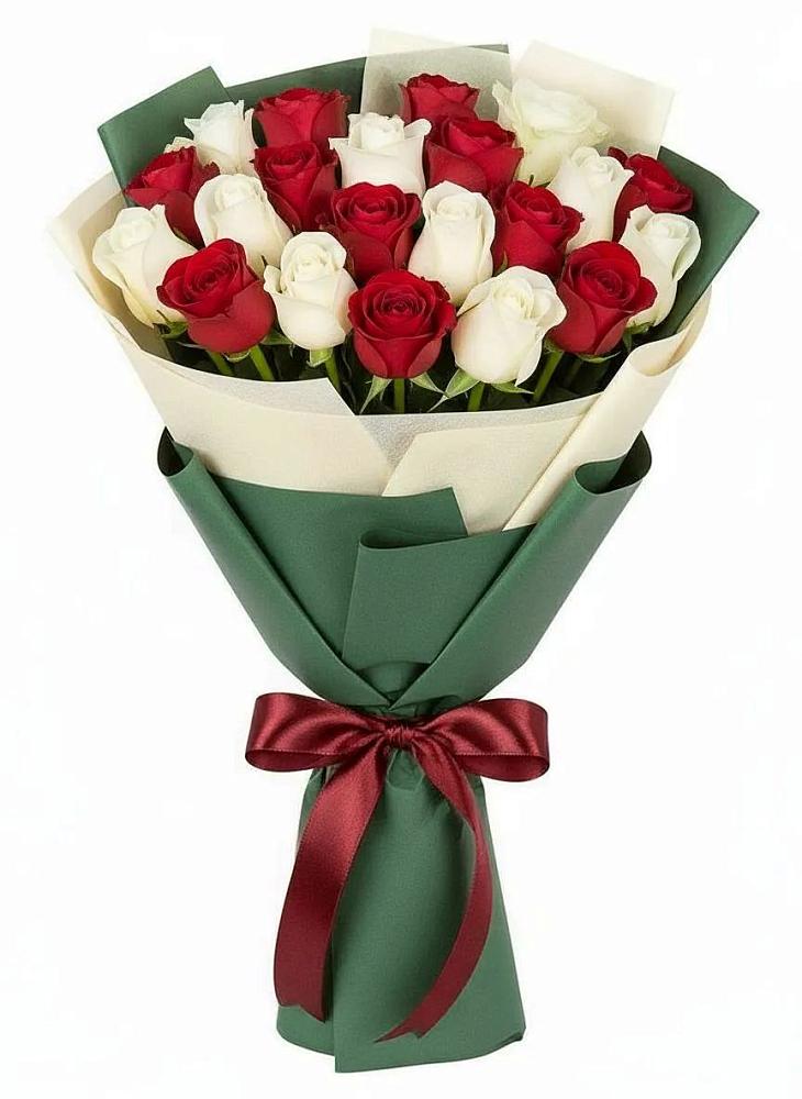 Букет Микс из красных и белых роз в Михайловске Свердловской области