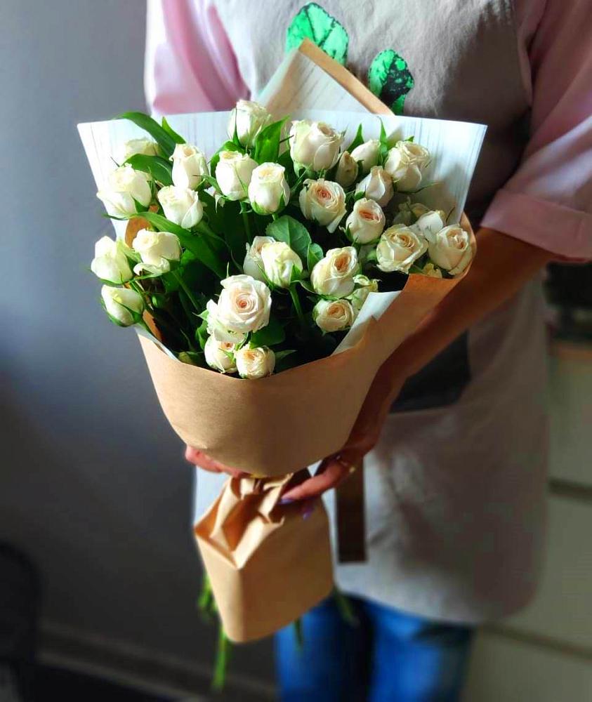 Букет цветов из: Розы в Михайловске Свердловской области