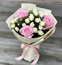 Букет цветов из:  Розы в Михайловске Свердловской области