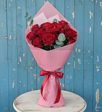 Букет цветов из:  Розы в Михайловске Свердловской области