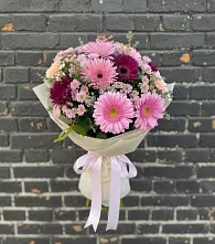 Букет цветов из:  Герберы и Хризантемы в Михайловске Свердловской области
