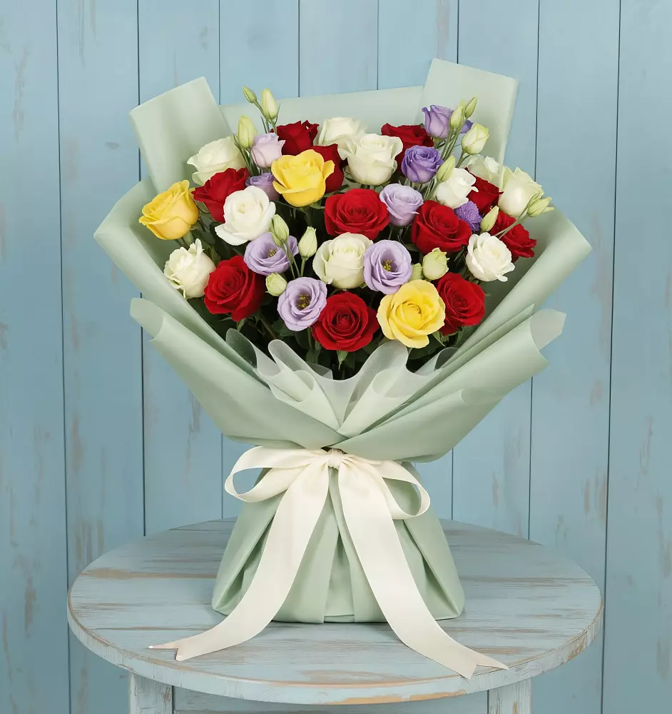 Букет цветов из: Розы в Михайловске Свердловской области