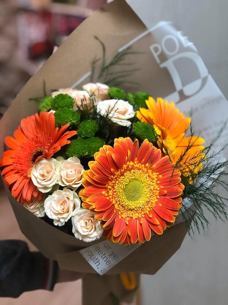 Букет цветов из: Герберы, Хризантемы и Розы в Михайловске Свердловской области