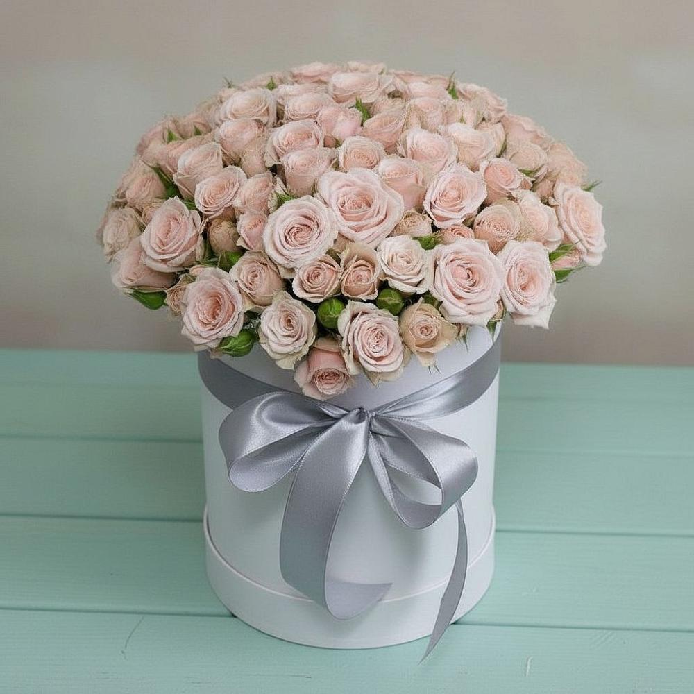 Цветочная композиция из Розы в шляпной коробке в Михайловске Свердловской области